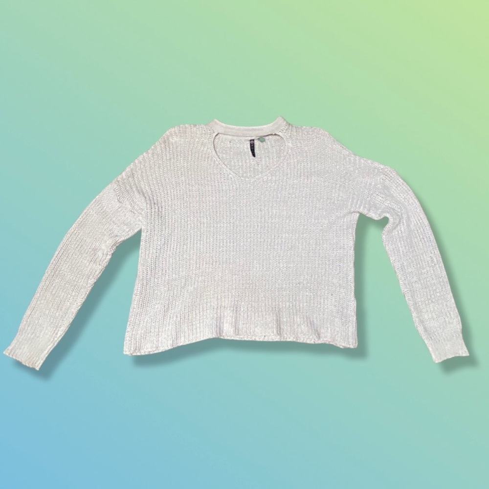 Cut out sweater with dolman sleeves